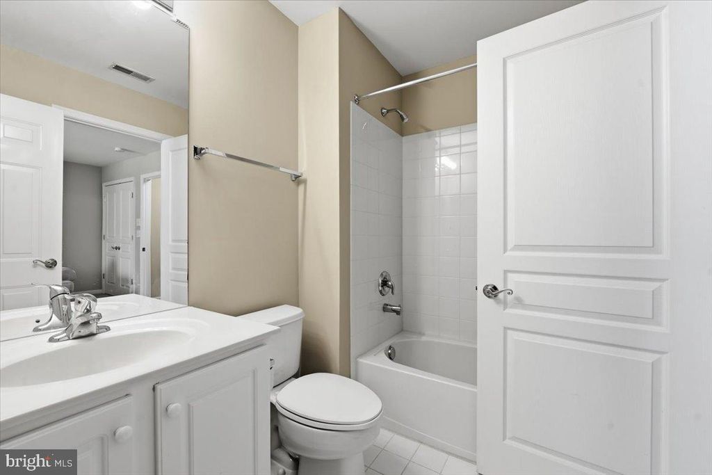 Image 29 of property listing at 192 FEDERAL POINT BLVD, Lawrenceville, NJ 08648