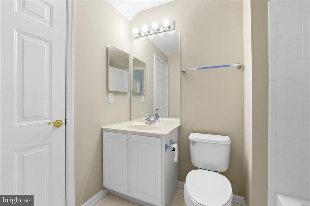 Image 30 of property listing at 192 FEDERAL POINT BLVD, Lawrenceville, NJ 08648