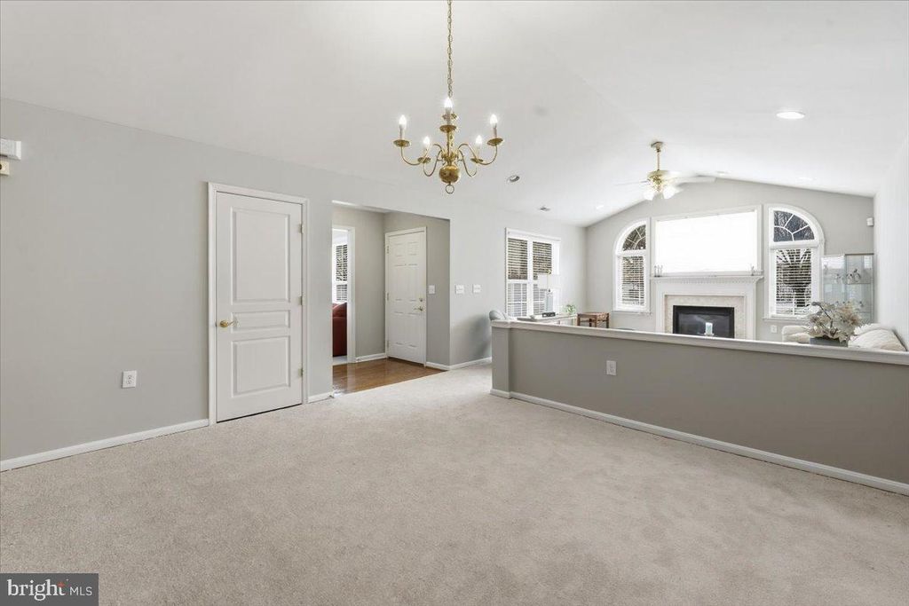 Image 10 of property listing at 192 FEDERAL POINT BLVD, Lawrenceville, NJ 08648