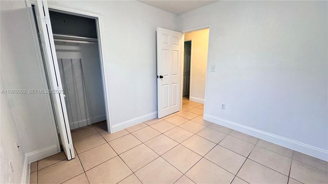 1400 N 70th Way 1, Hollywood, FL 33024