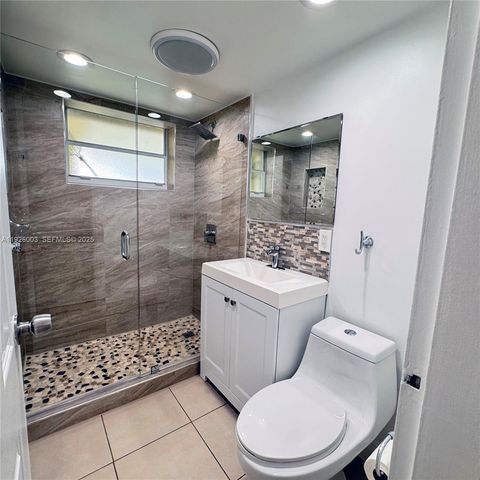 1400 N 70th Way 1, Hollywood, FL 33024