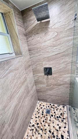 1400 N 70th Way 1, Hollywood, FL 33024