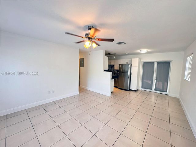 1400 N 70th Way 1, Hollywood, FL 33024