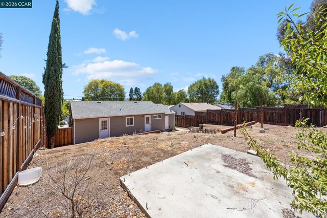 2437 Hemlock Avenue, Concord, CA 94520