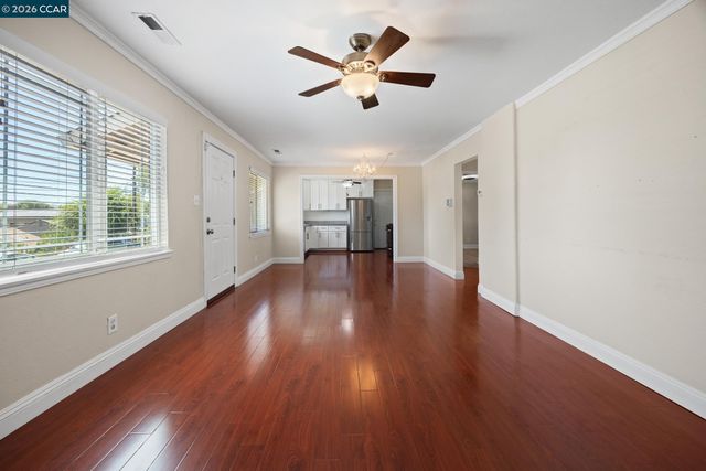 2437 Hemlock Avenue, Concord, CA 94520