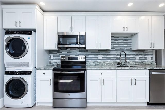 22 Berkley Road 2, Hull, MA 02045