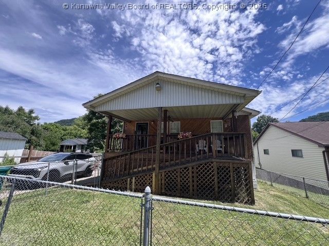 5908 Starling Drive, Charleston, WV 25306