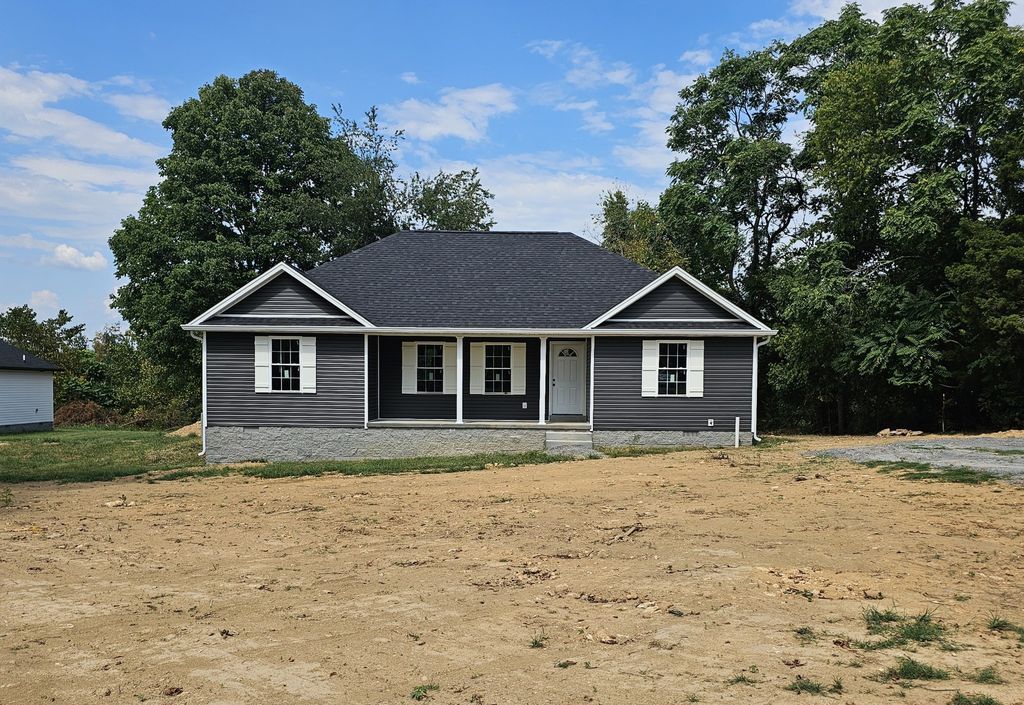 2990 Wixtown Rd, Westmoreland, TN 37186