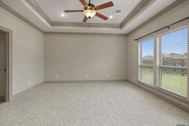 8725 Sandpiper Street, Denham Springs, LA 70706