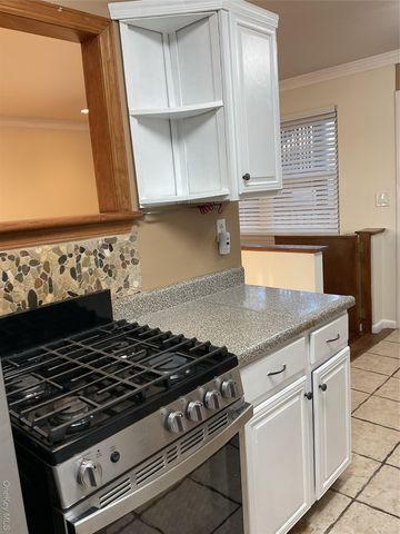 430 Somerset Drive F, Pearl River, NY 10965