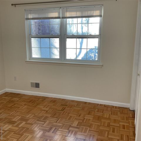 430 Somerset Drive F, Pearl River, NY 10965