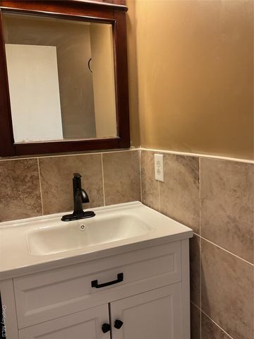 430 Somerset Drive F, Pearl River, NY 10965