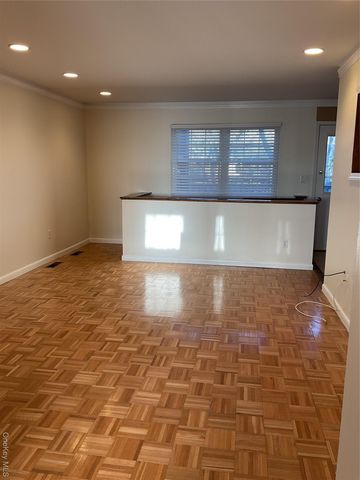 430 Somerset Drive F, Pearl River, NY 10965