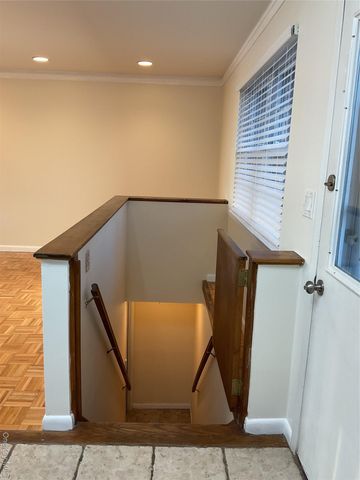 430 Somerset Drive F, Pearl River, NY 10965