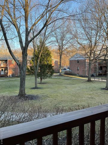 430 Somerset Drive F, Pearl River, NY 10965