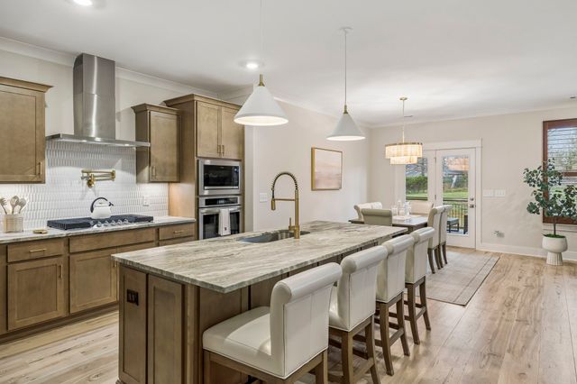 837 Odell Dr, White House, TN 37188