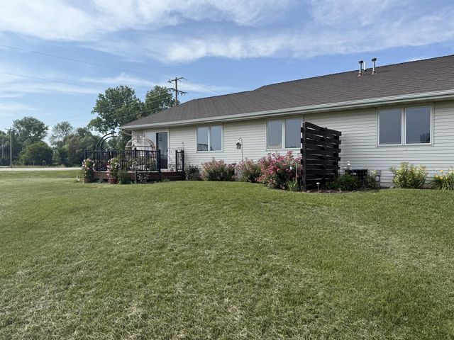 114 E Samz ROAD, Mishicot, WI 54228