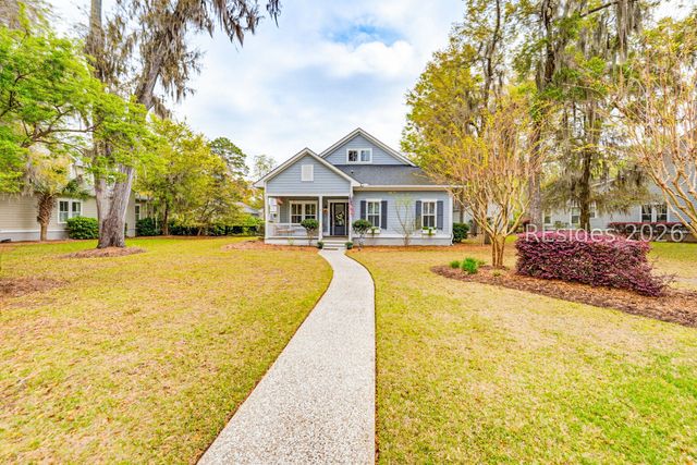 15 Carter Oaks Dr, Beaufort, SC 29907
