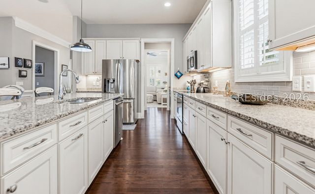 15 Carter Oaks Dr, Beaufort, SC 29907