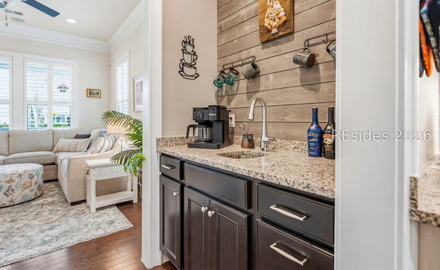 15 Carter Oaks Dr, Beaufort, SC 29907