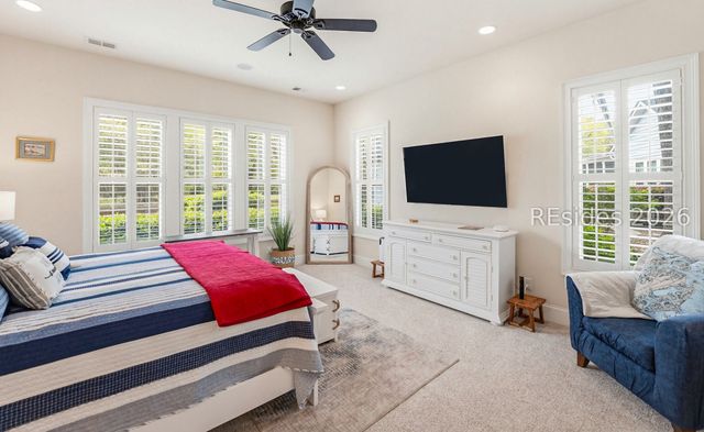 15 Carter Oaks Dr, Beaufort, SC 29907