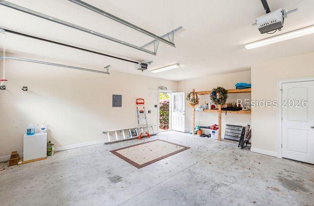 15 Carter Oaks Dr, Beaufort, SC 29907