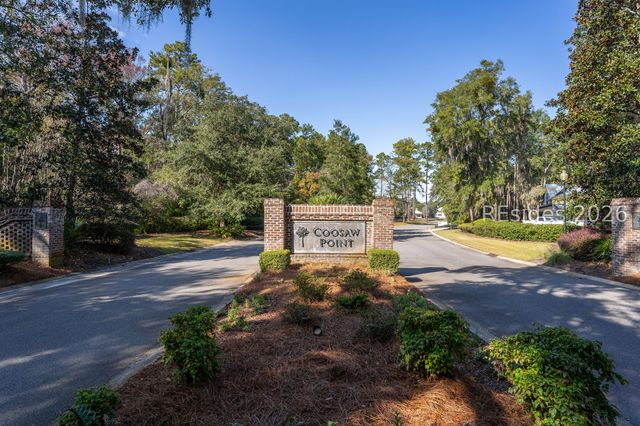 15 Carter Oaks Dr, Beaufort, SC 29907