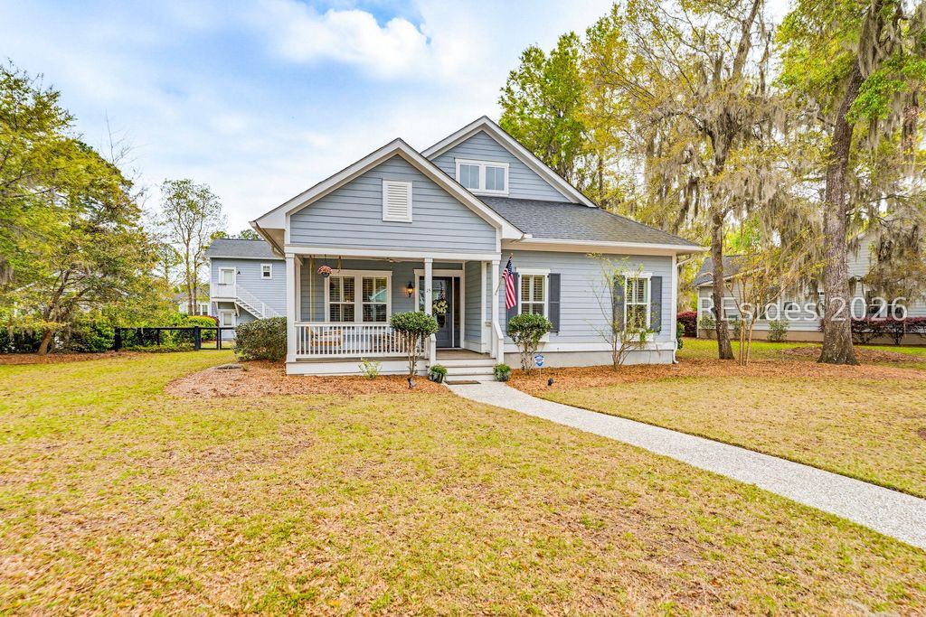 15 Carter Oaks Dr, Beaufort, SC 29907