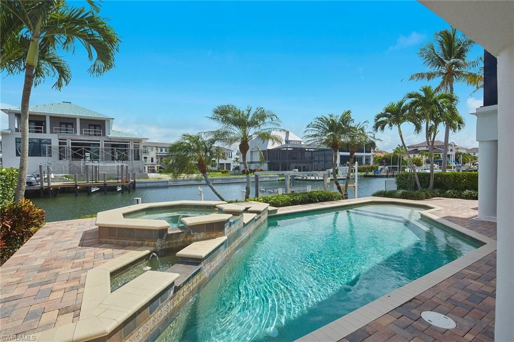 319 Lagoon AVE, NAPLES, FL 34108 — photo 3