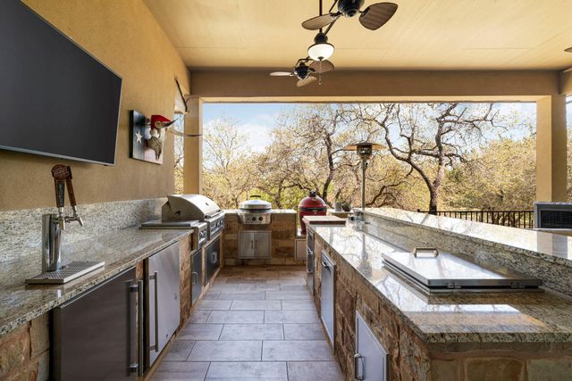 9709 Avion CV, Dripping Springs, TX 78620