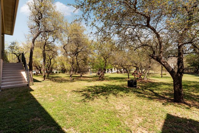 9709 Avion CV, Dripping Springs, TX 78620