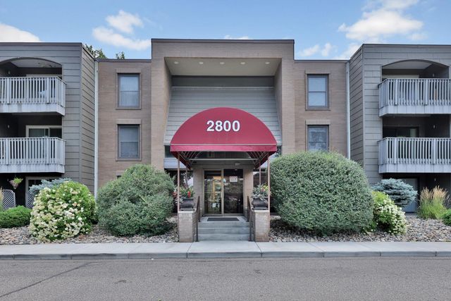 2800 Hamline Avenue N 241, Roseville, MN 55113