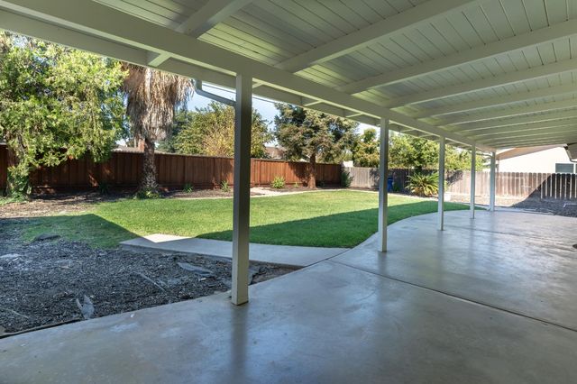3421 Mansfield Ln, Modesto, CA 95350