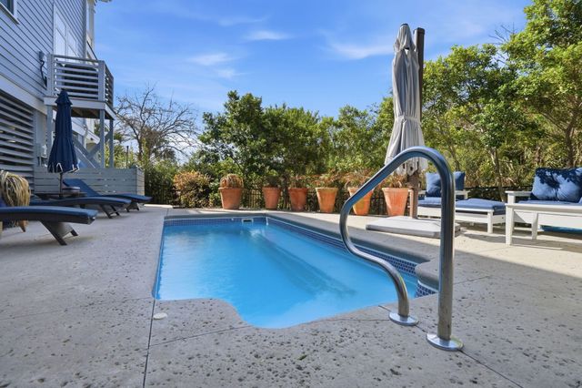 1531 Mossy Branch Way, Mount Pleasant, SC 29464