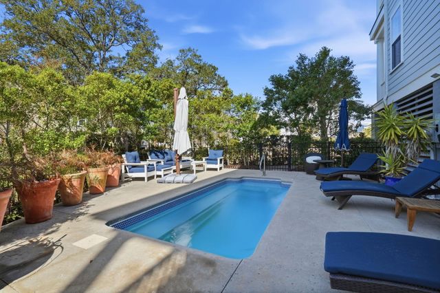 1531 Mossy Branch Way, Mount Pleasant, SC 29464