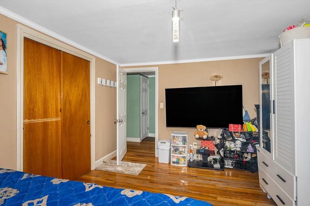 20 Fairmount St, Randolph, MA 02368