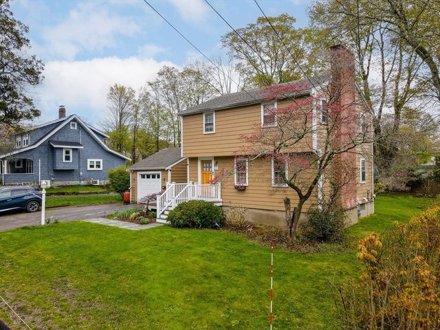 20 Fairmount St, Randolph, MA 02368
