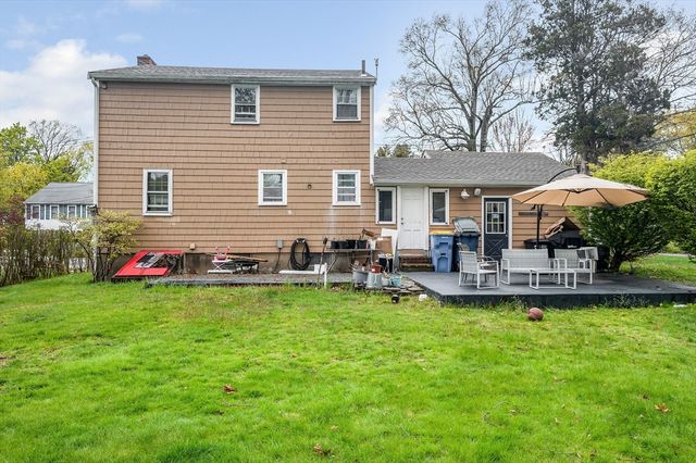 20 Fairmount St, Randolph, MA 02368