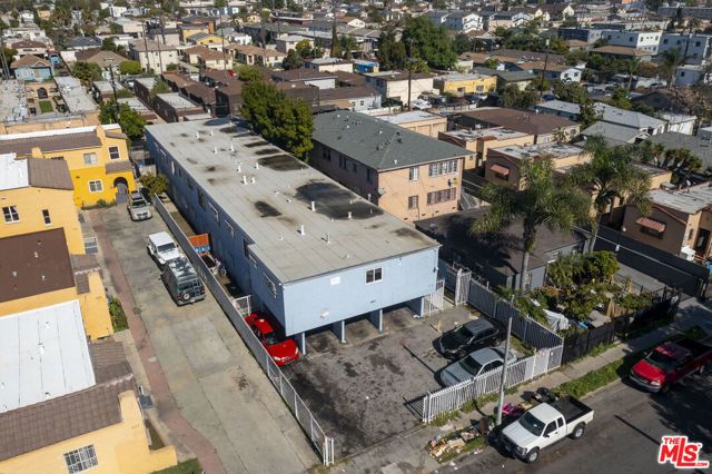 921 W 82nd Street, Los Angeles, CA 90044