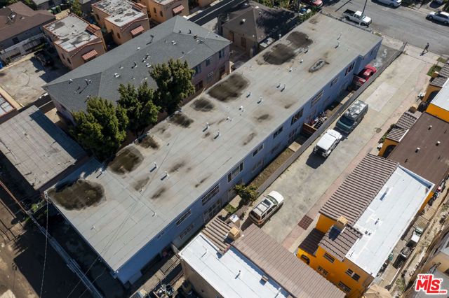 921 W 82nd Street, Los Angeles, CA 90044