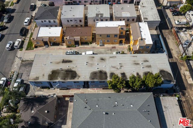 921 W 82nd Street, Los Angeles, CA 90044