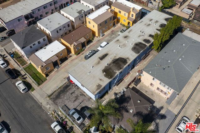 921 W 82nd Street, Los Angeles, CA 90044