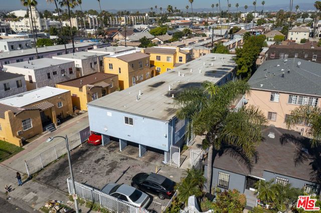 921 W 82nd Street, Los Angeles, CA 90044