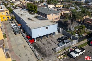 921 W 82nd Street, Los Angeles, CA 90044