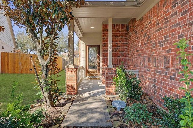 2710 Golden Creek Lane, Pearland, TX 77584