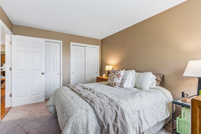 8 QUARTZ LANE, Paterson, NJ 07501