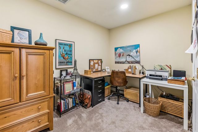 8 QUARTZ LANE, Paterson, NJ 07501