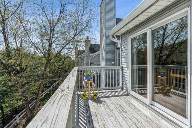 8 QUARTZ LANE, Paterson, NJ 07501