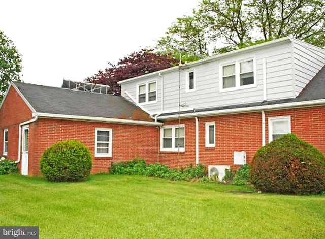 79 GLENBROOK RD, Leola, PA 17540