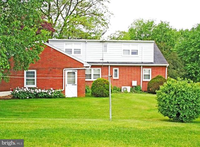 79 GLENBROOK RD, Leola, PA 17540